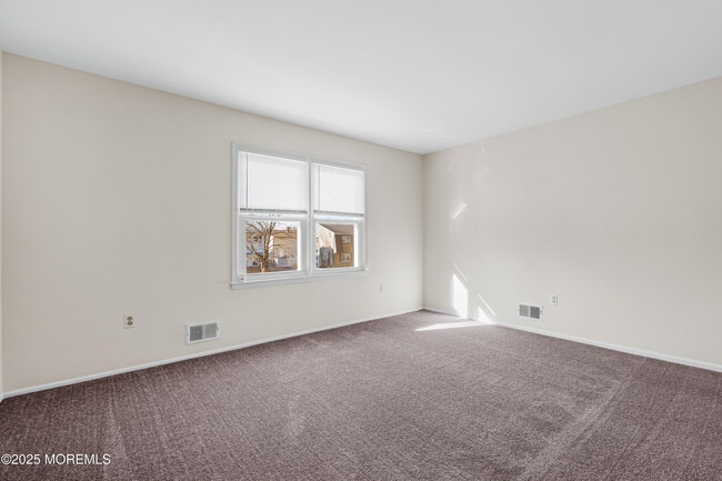 Building Photo - 144 New Cedar Ln