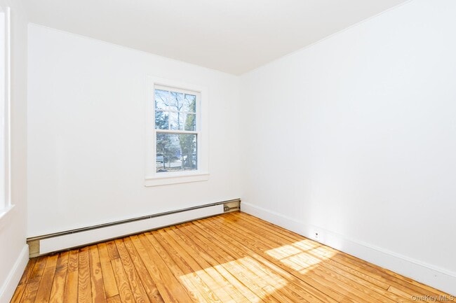 Building Photo - 160 Austin St