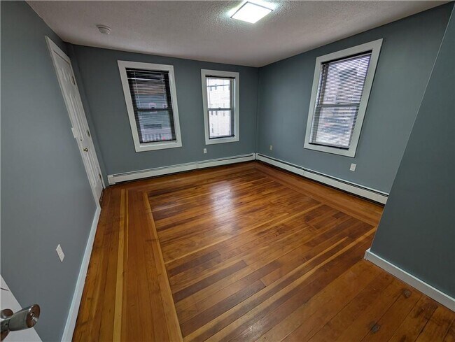 Building Photo - 57 Pleasant St