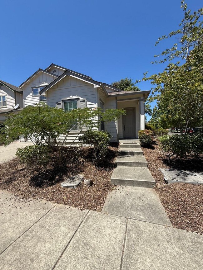 Building Photo - Three Bedroom/ 3 Bathroom Home for Rent in Rincon Valley!!!