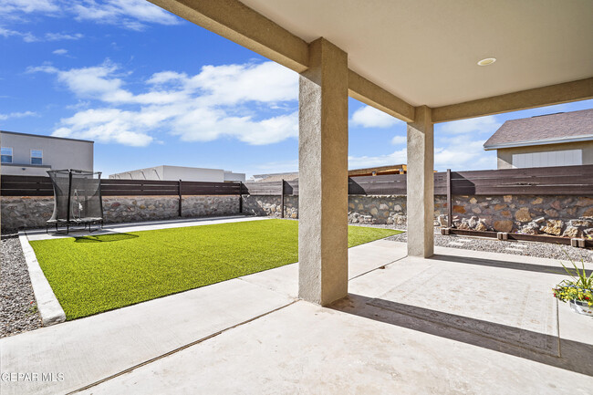 Building Photo - 2521 Mike Price Dr