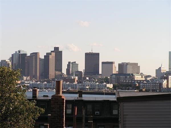 Building Photo - 38 Williams St