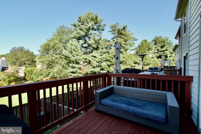 Building Photo - 9885 Burke Pond Ct