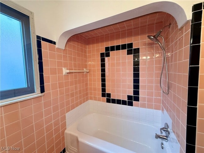 Building Photo - 3625 Rocky River Dr