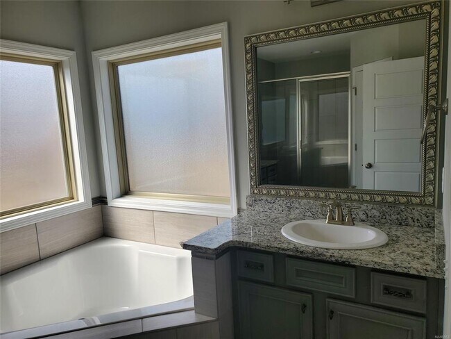 Building Photo - 65 N Onyx Ct