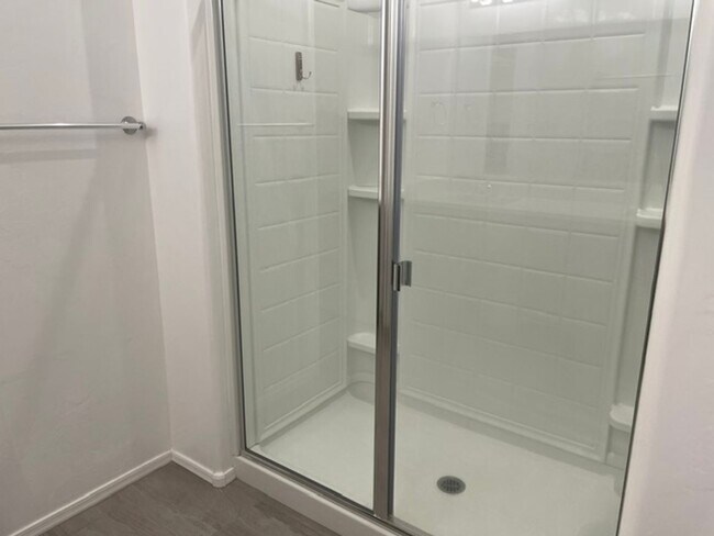 Building Photo - 7750 S Crested Spring Dr