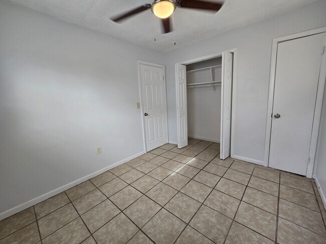 Building Photo - 5427 16th St E