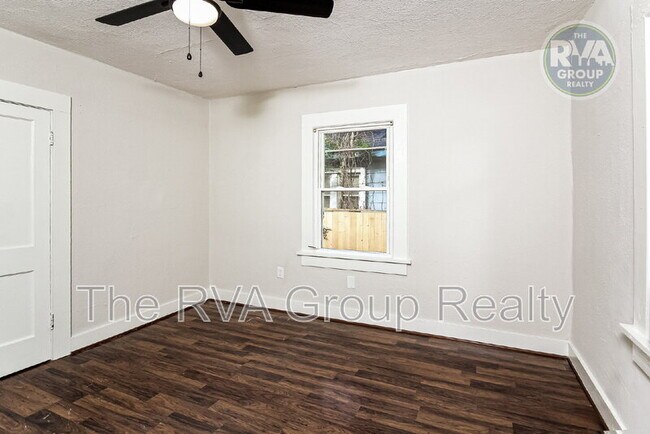 Building Photo - 1215 W Cawson St