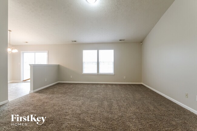 Building Photo - 11638 Lone Pine Cir
