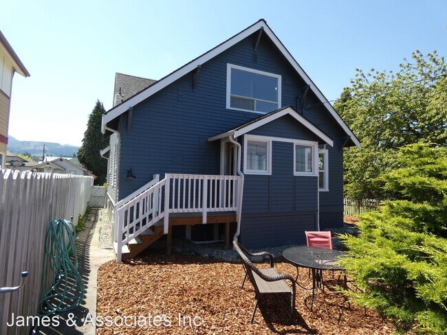 Building Photo - 3 br, 2 bath House - 319 - A E 6th Street