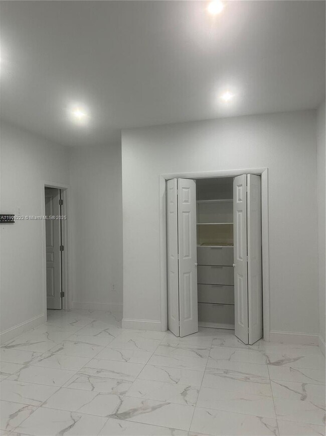 Building Photo - 11413 SW 129th Pl