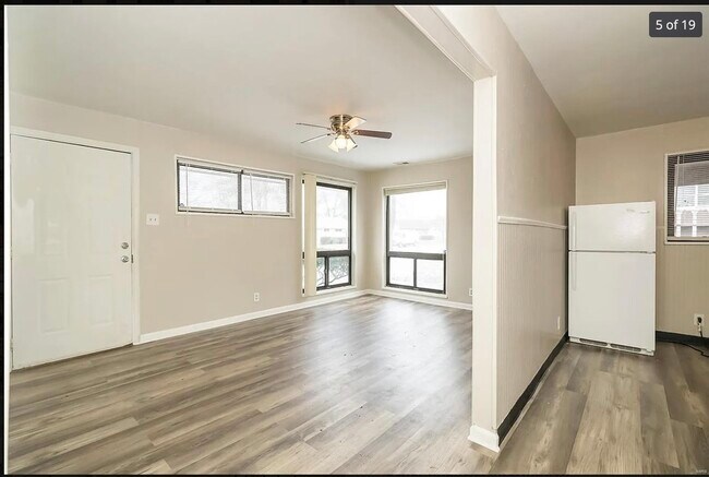 Building Photo - 7832 Atherstone Dr