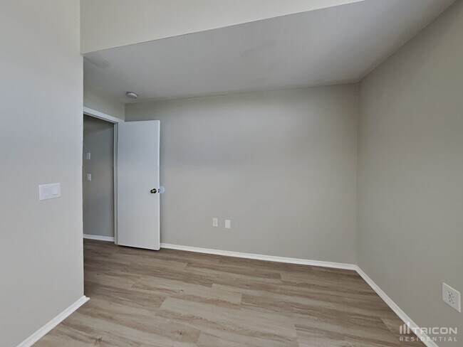Building Photo - 1305 Timberbend Cir