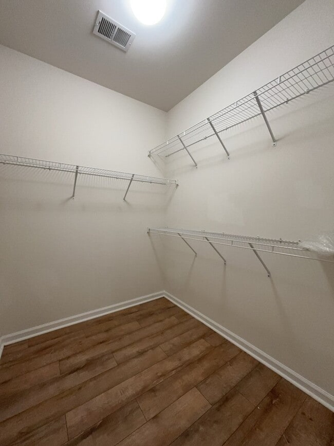 Building Photo - 3084 Adventure Way