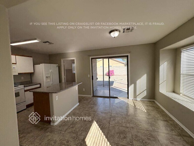 Building Photo - 11360 E Sunland Ave