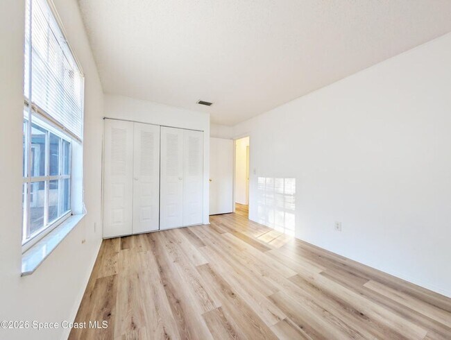 Building Photo - 6598 Bamboo Ave