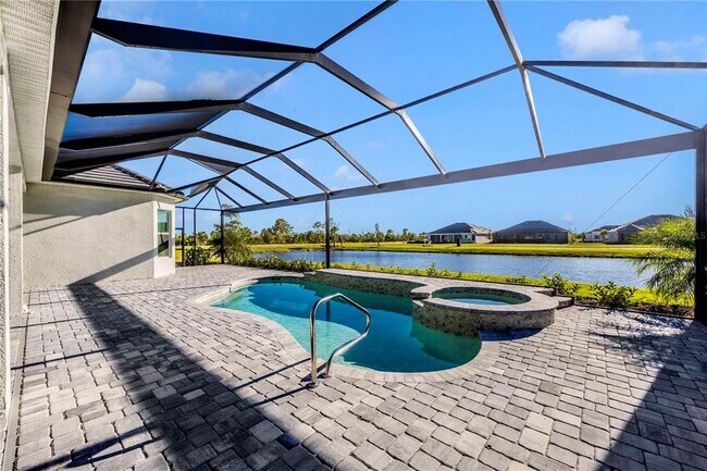 Building Photo - 12655 Wellen Golf St