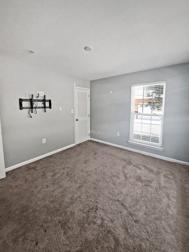 Building Photo - 1701 Walcott Ln