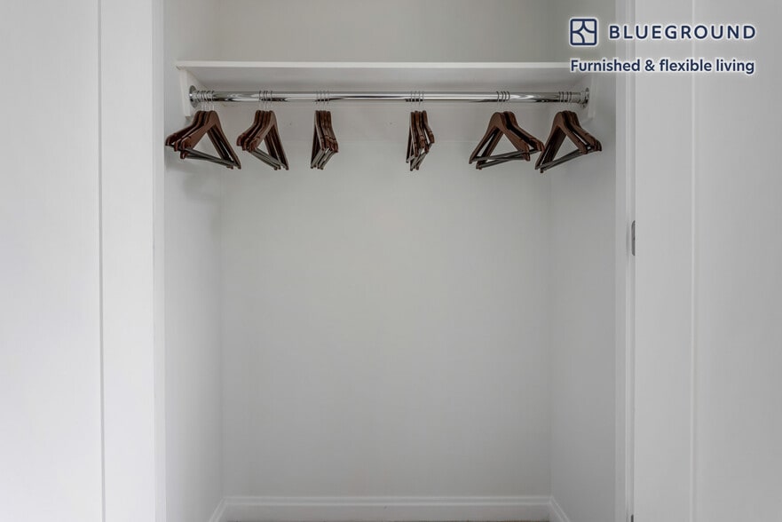 Building Photo - 303 Third Street-SI FL2-ID642