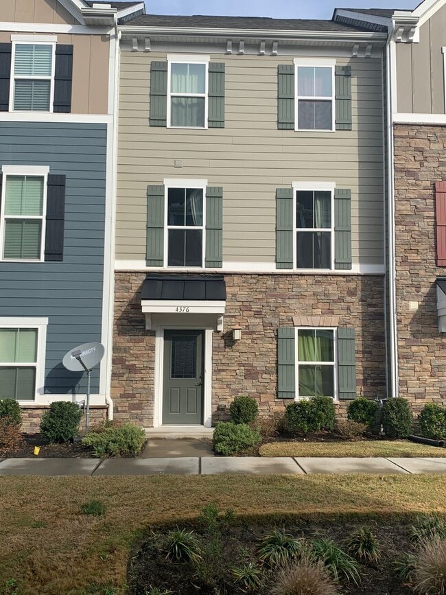 Building Photo - 4376 Pickney Ln