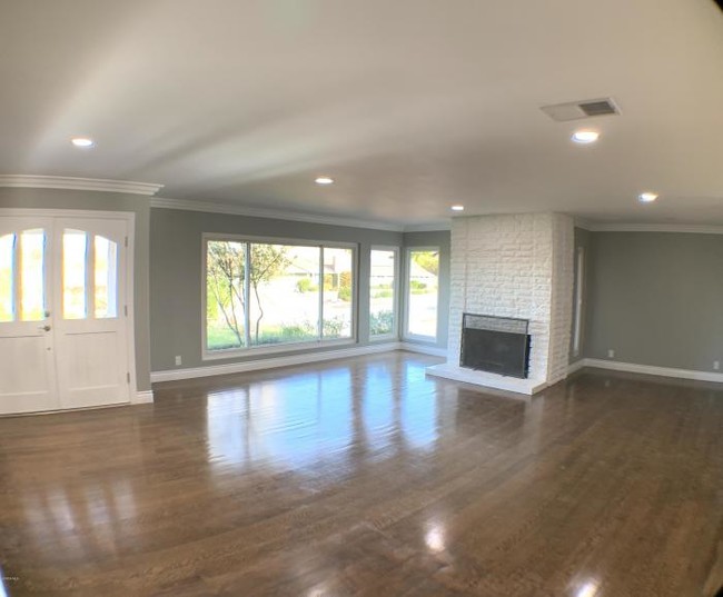 Building Photo - 4 bedroom in Camarillo CA 93010