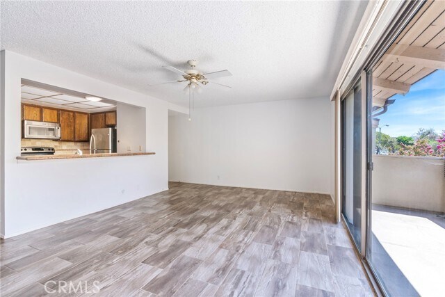 Building Photo - 13624 La Jolla Cir
