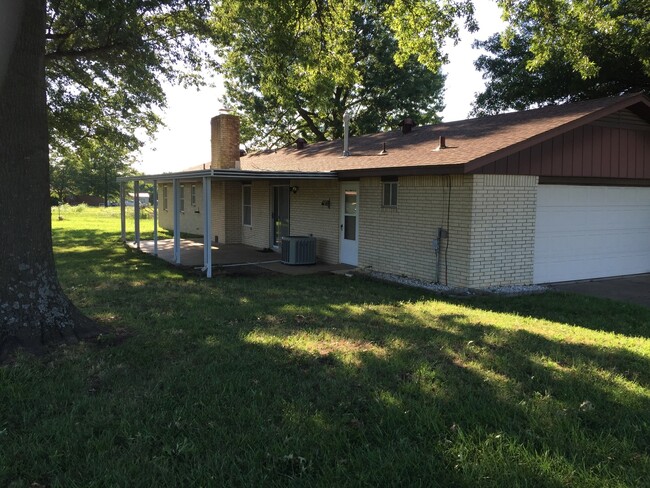 Building Photo - Peaceful Country Home! Owasso Schools