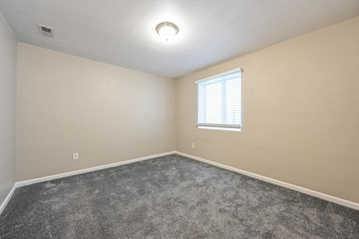 Building Photo - 3577 S Halifax Way