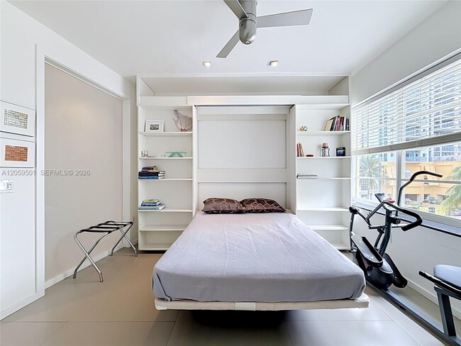 Building Photo - 1460 Ocean Dr