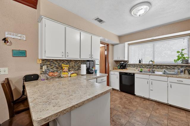 Building Photo - 3921 Timberidge Dr