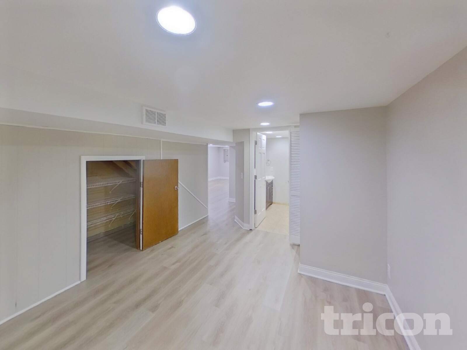 Building Photo - 6737 Upper 162nd St W