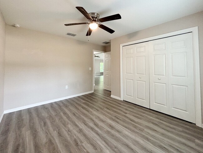 Building Photo - 9892 SW 189th Cir