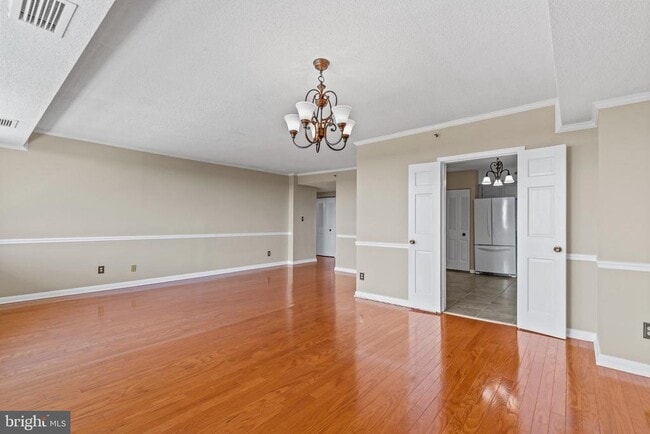 Building Photo - 3709 S George Mason Dr
