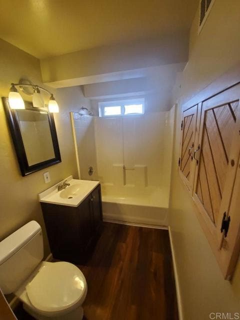 Building Photo - 421 Hillway Dr