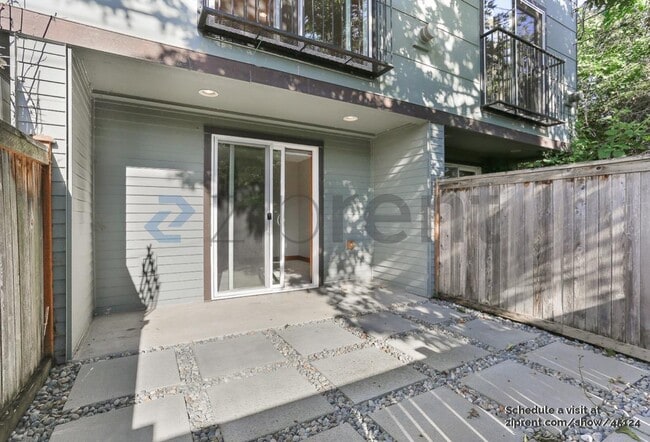 Building Photo - 6520 34th Ave SW