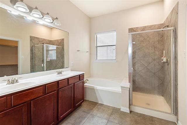 Building Photo - 8744 Iron Horse Dr