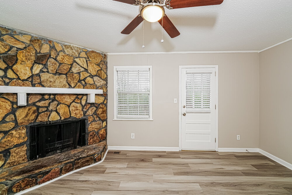 Building Photo - 1132 Corvair Cir