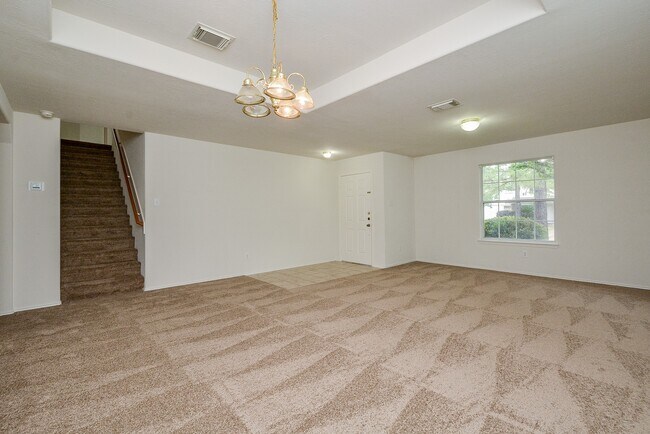 Building Photo - 18326 Thicket Grove Rd