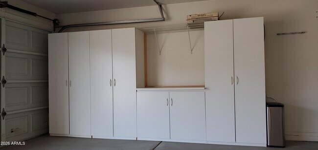 Building Photo - 4117 W Menadota Dr