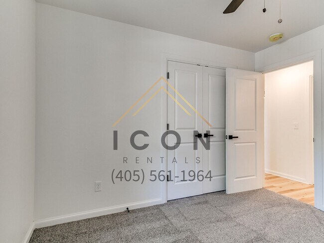 Building Photo - 11747 Silver Maple Dr