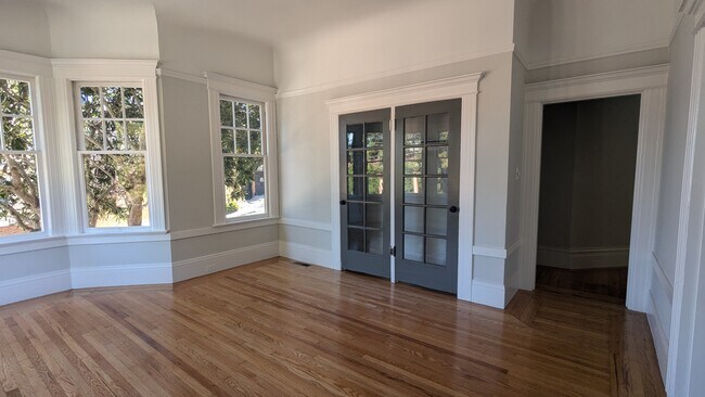 Living/Dining - 1201 Willard St