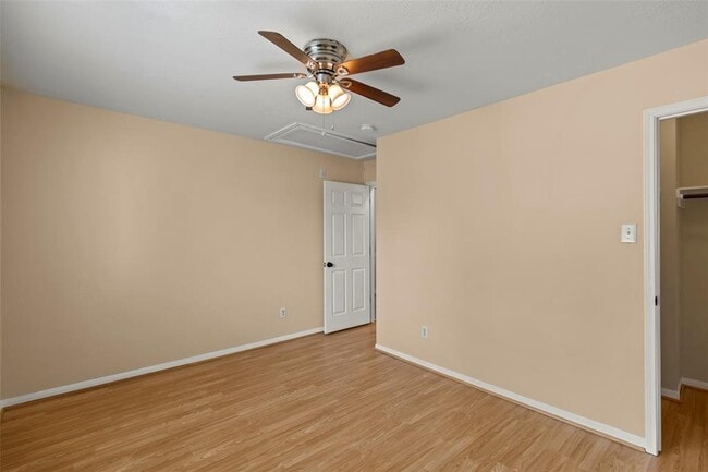 Building Photo - 16927 Fairway Glen Ln