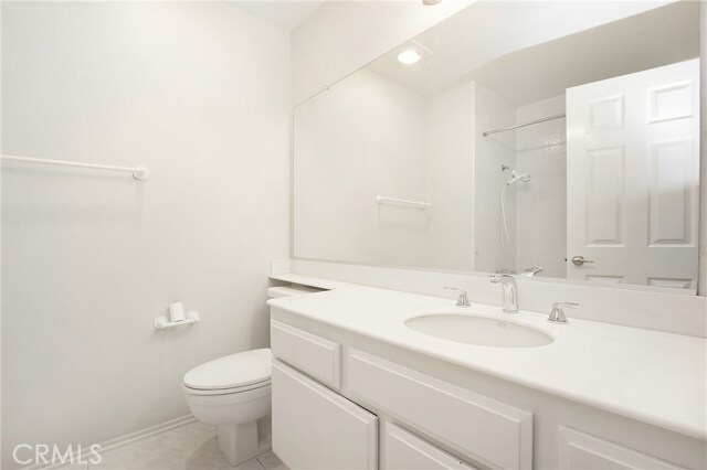 Building Photo - 2 Glorieta E