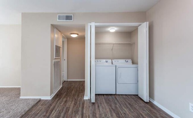 Building Photo - 1 bedroom in Tomball TX 77375