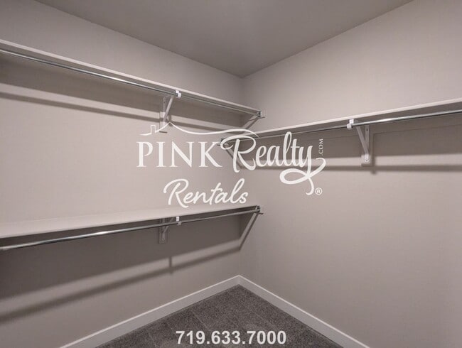 Building Photo - 6259 Godwit Ln