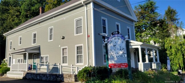 Building Photo - 158 Greenwood Ave