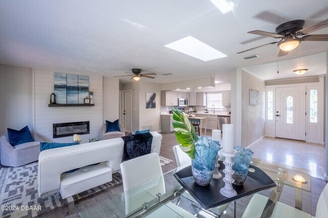 Building Photo - 118 Pinion Cir