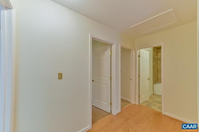Building Photo - 1012 Wildmere Pl