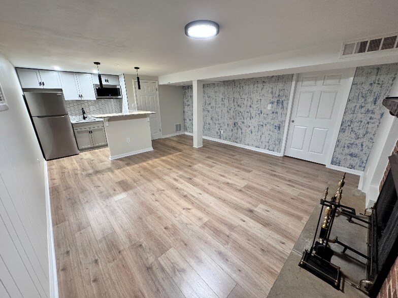 Building Photo - 4316 Josephine Ave