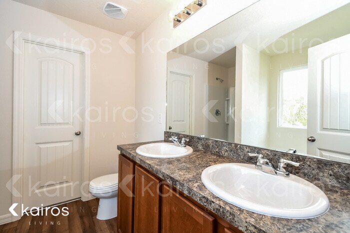 Building Photo - 94 Rolling Sands Dr
